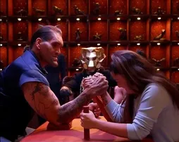 Krishna Shroff-Arushi Chawla overpowers The Great Khali