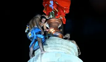 Divine moment at Lingaraj Temple: Mahadipa lighting marks climax of Maha Shivratri