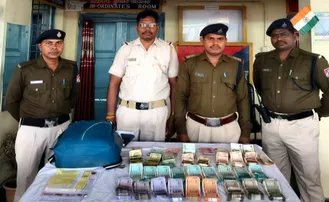 Foreign currency, Rs 2.69 lakh cash seized at Dunguripali railway station; youth flees