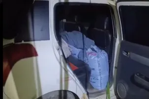 Car carrying country liquor plunges into canal during police chase in Odisha’s Balasore