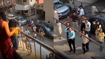 Musical marriage proposal! Youth brings entire family to girlfriend’s door, channels inner Salman Khan, watch