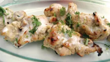 Make this easy and delicious malai chicken tikka for weekend indulgence