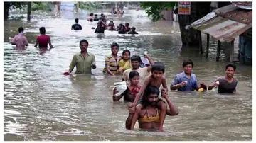 Bengal government announces Rs 10 cr to Kerala