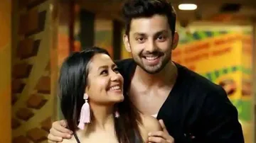 Indian Idol 11 Judge Neha Kakkar & Ex-BF Himansh Kohli To Reconcile In London?