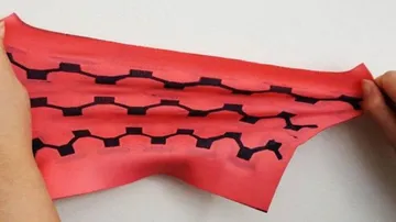 Researchers develop stretchable batteries for next-gen wearables