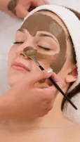 5 Effective DIY Face Masks to Remove Tan Naturally