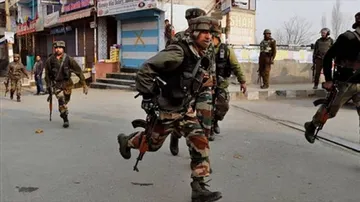 Militants attack CRPF camp in Pulwama