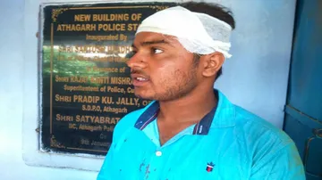 Miscreants loot Rs 50,000 cash at gunpoint