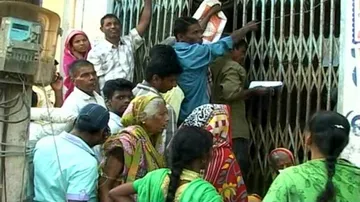 Long queues continue at banks, ATMs in Odisha