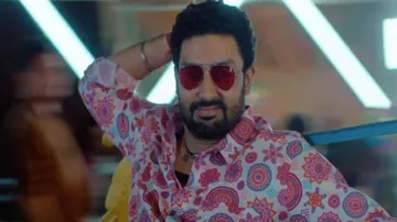 Abhishek Bachchan Steals Heart With His Smashing First Look From Ludo