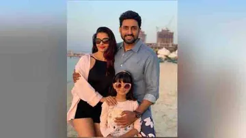 Abhishek spends pool time with Aishwarya, Aaradhya