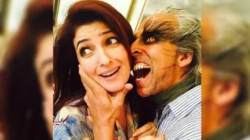 Akshay Kumar-Twinkle Khanna Mark 19th Anniversary With Quirky Post