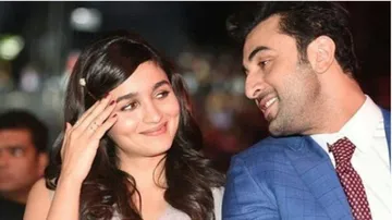 Ranbir Kapoor, Alia Bhatt To Go For Live-In Relationship?