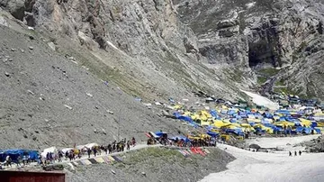 Immediately cut down stay, return as soon as possible: JK Govt to tourists, Amarnath Yatris
