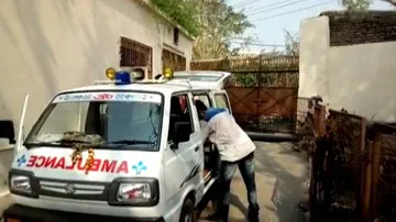 Minor boy dies after electric pole falls on him during restoration work