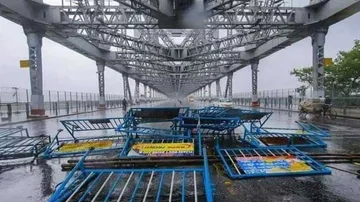 Cyclone Amphan Wreaks Havoc in West Bengal, Kills 72