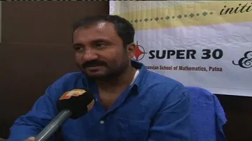 ‘Super 30’ to coach poor students in Bhubaneswar for IIT