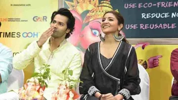 'Sui Dhaaga' is a full on family entertainer: Anushka Sharma