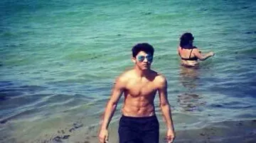 Junior SRK found soulmate in London?
