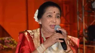 Legendary Singer Asha Bhosle To Receive Maharashtra Govt's Highest Honour