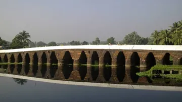 Ancient Atharnala Bridge In Puri Closed For Vehicles From Today