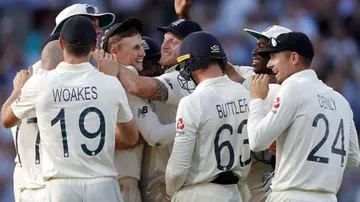 Ashes: Wade century in vain as England level series
