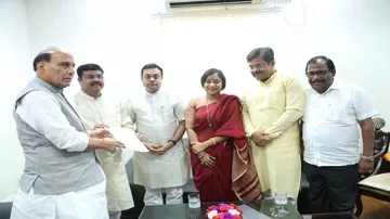 State BJP delegation meets HM, seeks help to protect Parbati Sasmal