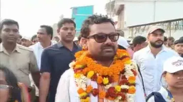 Congress MLA Prakash Behera organises rally sans party flag