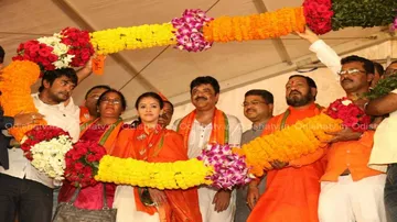 Late Cong leader Lulu's family joins BJP