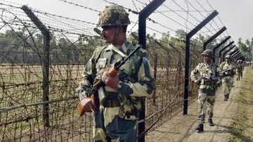 Two BSF troopers killed, 6 injured in Pakistan ceasefire violation
