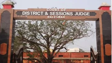 7-yr jail term for man for sexually abusing minor girl