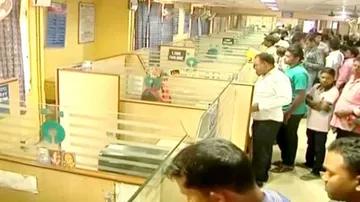 Lockdown: New Bank Timings In 4 Districts & RMC From Today