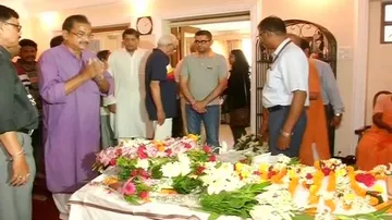 Condolences pour in for Bansidhar Panda; Naveen targeted for not paying last respects