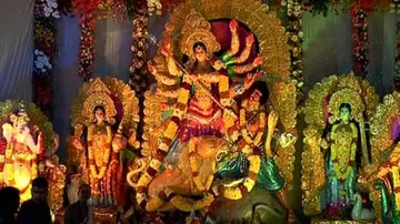 Non-resident Odias celebrate Durga Puja in Bengaluru & Visakhapatnam