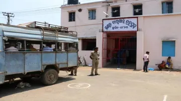 Murder convict attempts suicide in Berhampur Jail