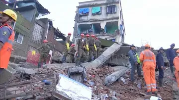 2 killed in Maharashtra building collapse