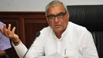 Hooda backs Article 370's abrogation, puts Congress on notice