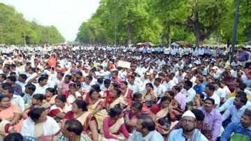Odisha Block Grant teachers take to streets again