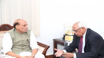 JK Governor meets Home Minister