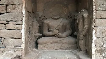 'World's oldest' Buddha statue found in Pakistan