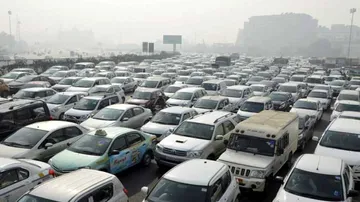 Delhi's car restrictions may not reduce pollution: Indian-American expert