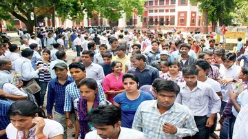 BSF Recruitment 2021: Huge Vacancy With Salary Up To Rs 69100, 10th Pass Can Apply