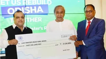HI, FIH donate Rs 31 lakh to Odisha CM Relief Fund
