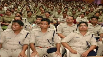 CPR training for police officials in city