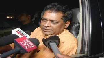 Senior Congress leaders hold closed-door meeting at LoP’s residence
