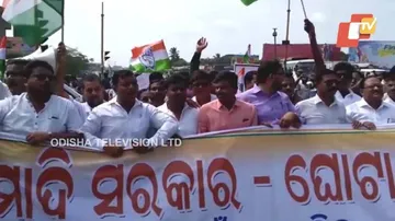 Congress protest over fuel price hike in Cuttack