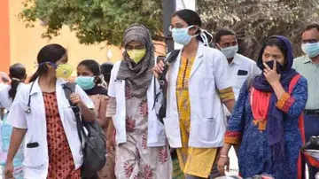 Union health minister advocates public-private collaboration to combat COVID-19