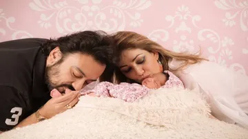 Adnan Sami gives first look of daughter