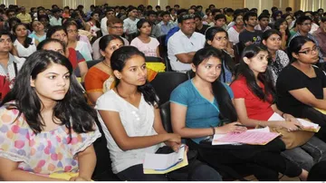 DU fills almost 100% seats, but doesn't rule more cut-offs