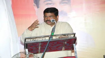 BJD injecting fear among people over Mahanadi issue: Dharmendra